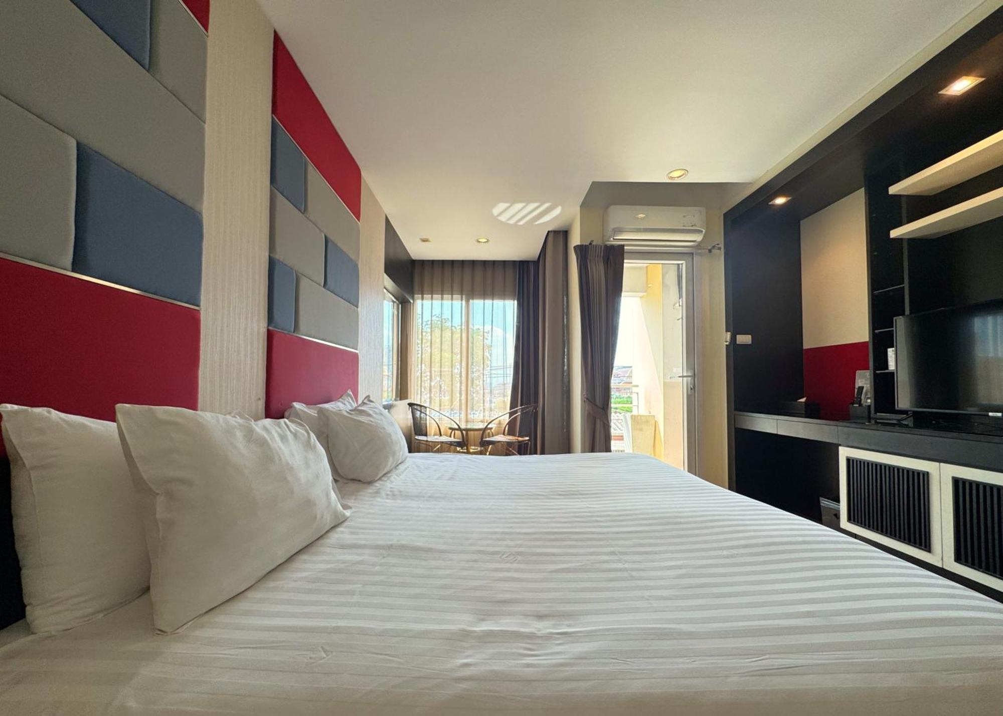 The Sunreno Hotel Sha Bangkok Exterior foto
